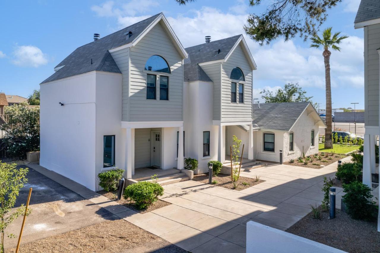Chic Uptown Phoenix Home - Pool Table & Perfect Location Eksteriør billede